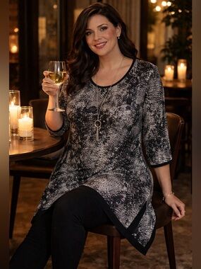 🎉 Plus 3/4 Sleeve long Asymmetric Top - cute and versatile.